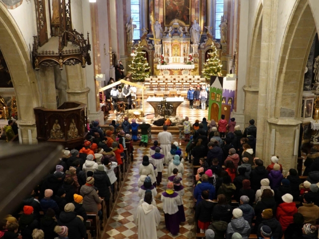 Weihnachtsandacht für Familien am Hl. Abend