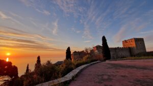 Sonnenaufgang im Kloster Megistis Lavras