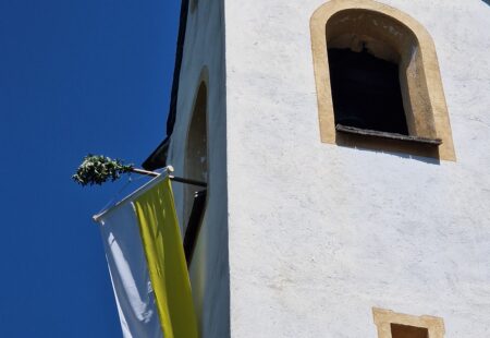 Predigt Helenenkirchl als Ort des Kreuzes und der Auferstehung